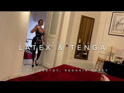 ❤️ Nwa nkịrịkọ na-acha uhie uhie yi uwe latex nke nnochi anya ❤️❌ Anal video